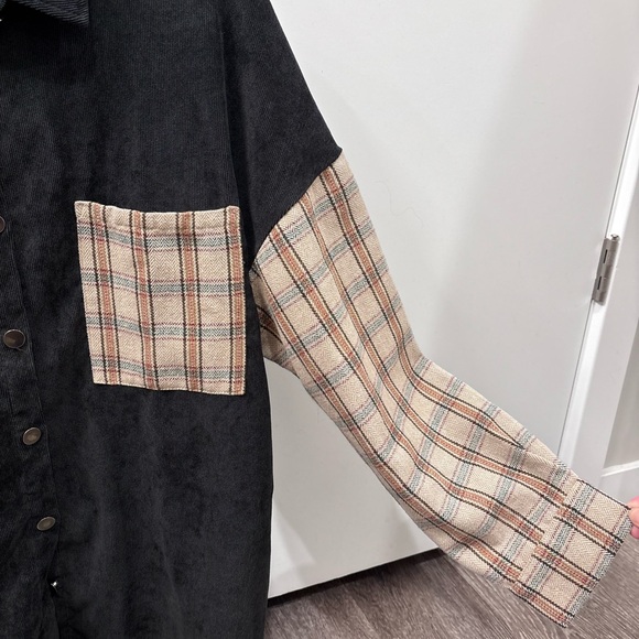 Plaid Sleeve Black Corduroy Button Down Shaket (MED) Button up - Picture 9 of 9